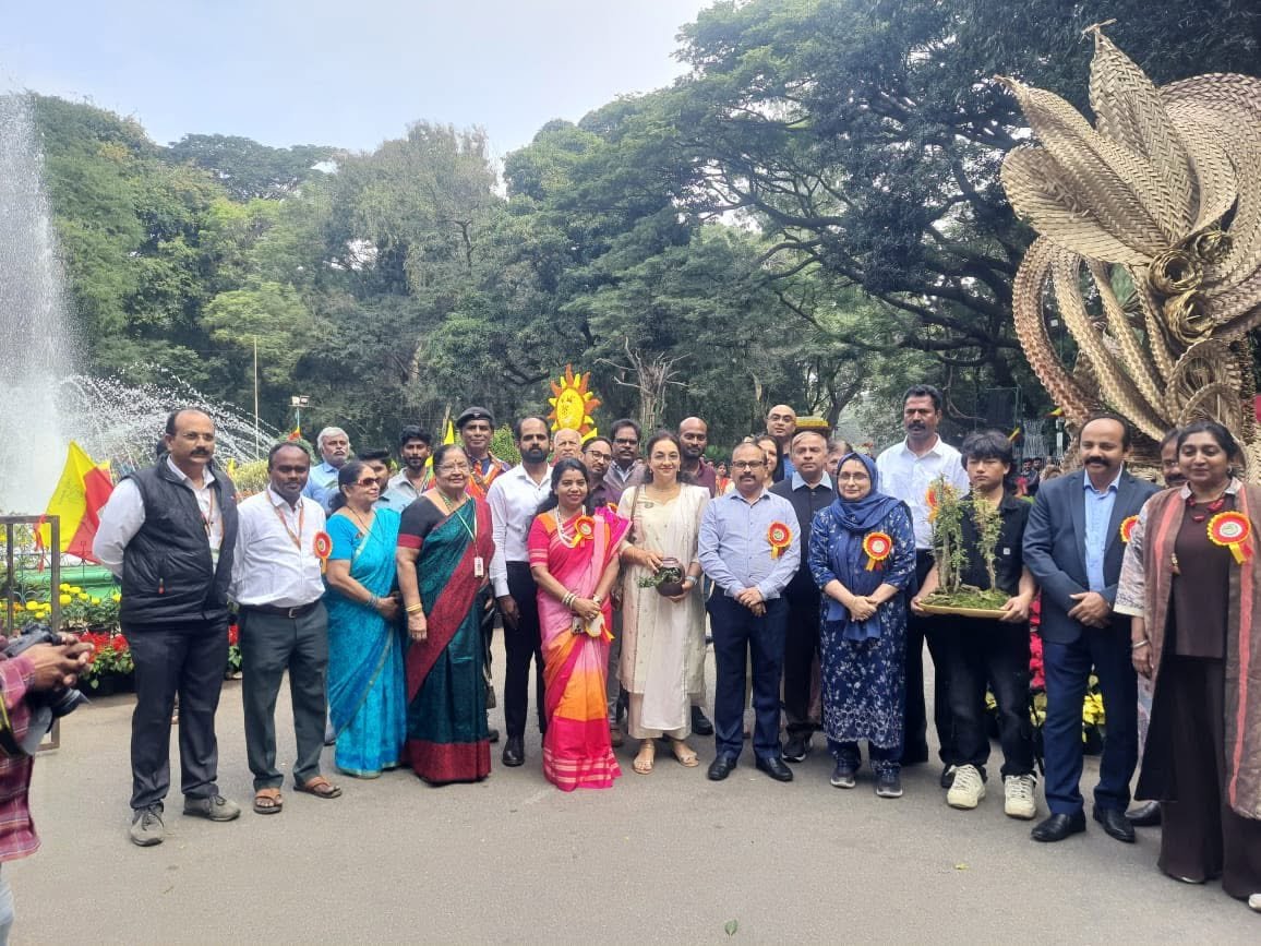 Flower Show Dignitaries & Members